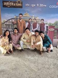 Индийский сериал Махадев и сыновья (Индия, 2026) смотреть онлайн на русском языке в хорошем качестве бесплатно.